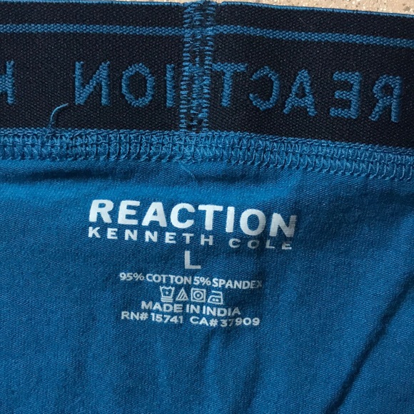 Kenneth Cole Reaction Modern Trunk - Picture 4 of 5